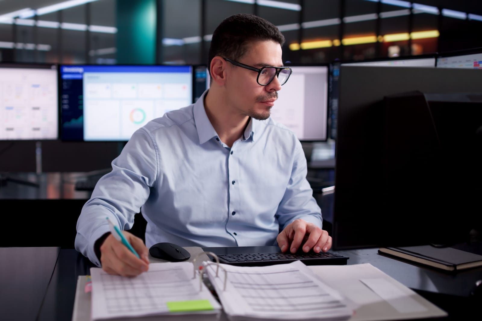 Tax Reassessment Notice with Accountant in Vancouver 