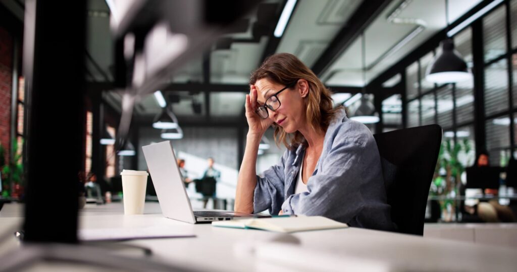 Tax Reassessment Notice with Accountant in Vancouver 